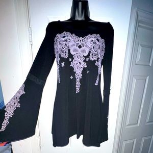 ❗️3 for $21❗️Vocal sweater tunic